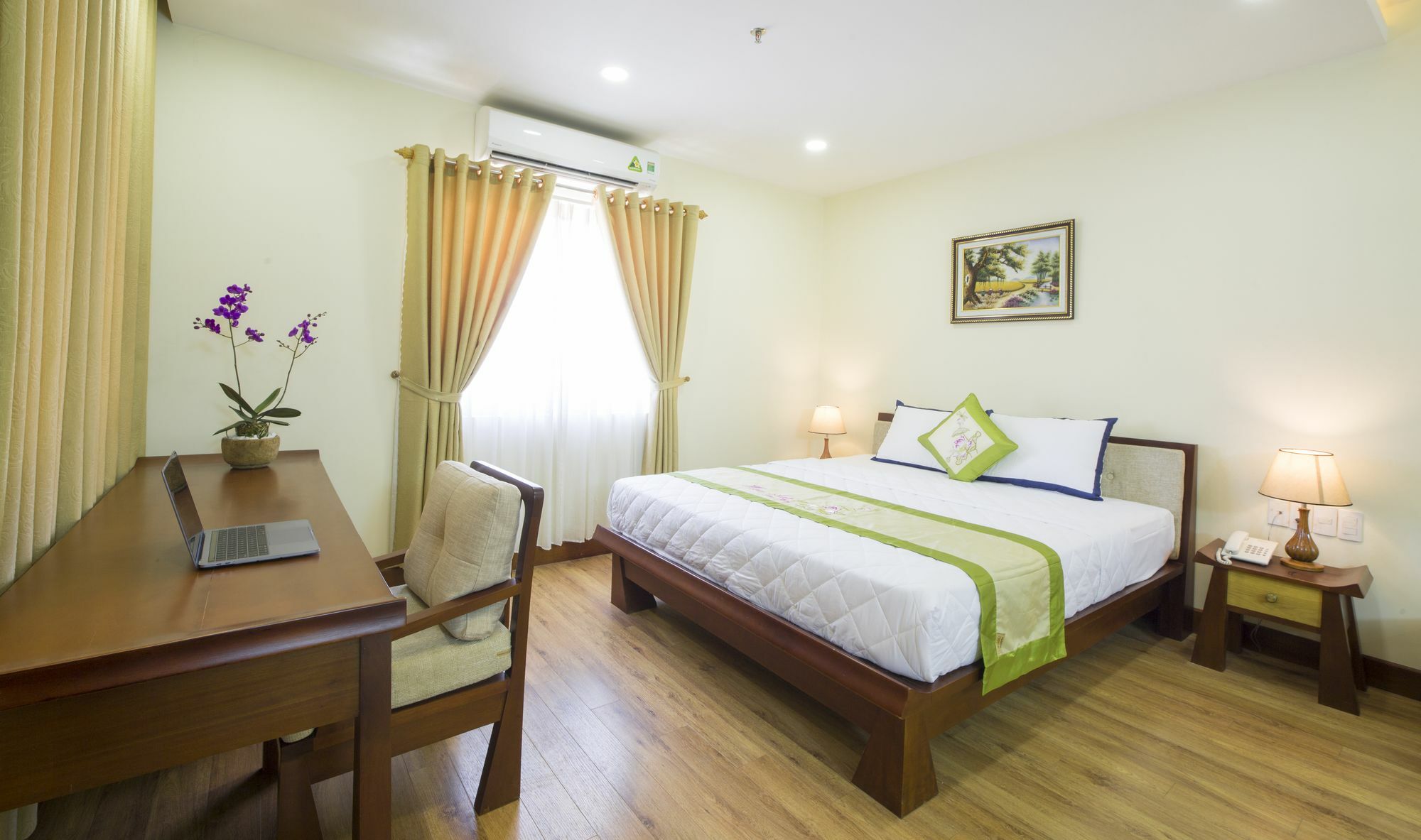 Hoai Anh Plaza Hotel Дананг Экстерьер фото